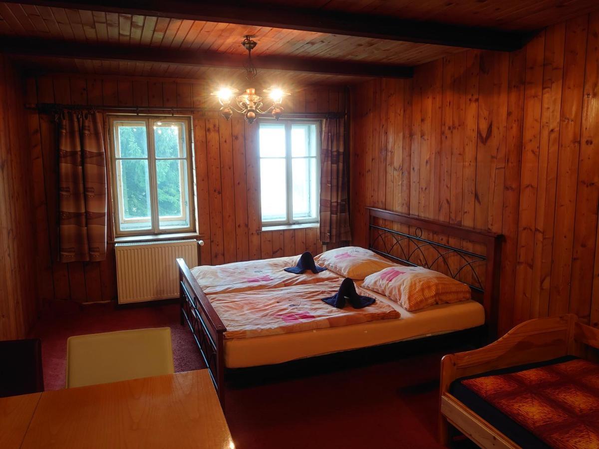 Apartmany Nemo Horni Blatna Exterior photo